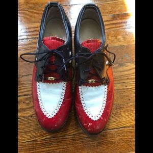 VINTAGE NYCOLE ST-LOUIS WOMENS GOLF SHOES SIZE 8.5